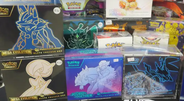 Sunday Nov. 1st London Pokémon And TCG Show in Arts & Collectibles in London - Image 6