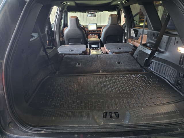 Très rare; Lincoln Aviator PHEV Grand touring. — photo 3