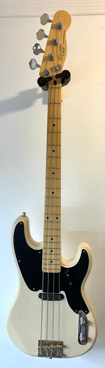 Squier Classic Vibe '50s Precision Bass, View more