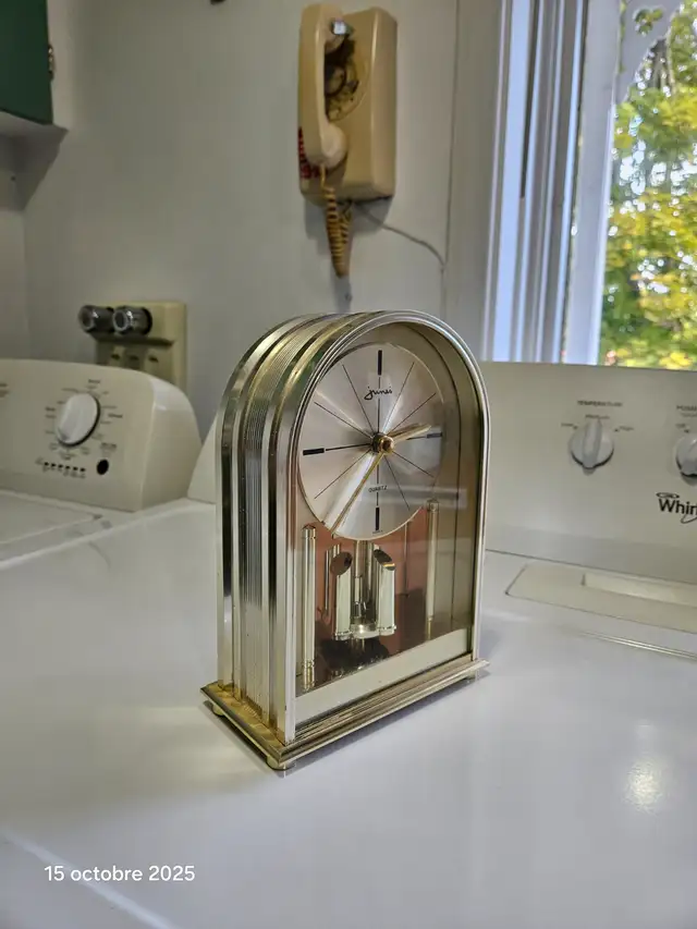 Horloge décorative à batterie in Multi-item in Edmundston - Image 4