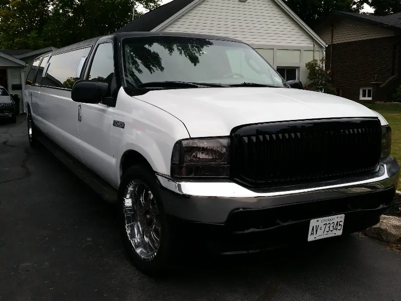 2004 Ford Excursion SUV Limo White