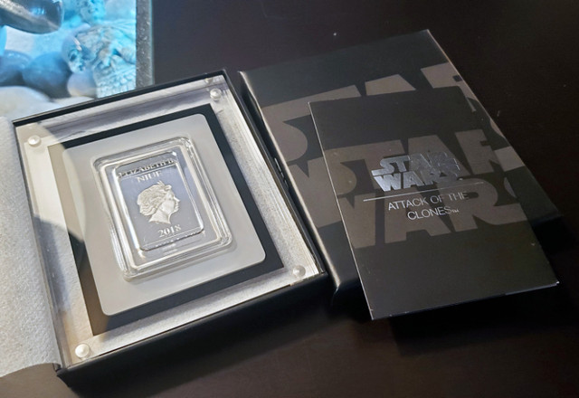STAR WARS ATTACK OF THE CLONES 2018 1 OZ $2 PURE SILVER COIN in Arts & Collectibles in Mississauga / Peel Region - Image 2