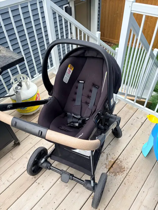 Safet 1st Car Seat Stroller Combo in Strollers, Carriers & Car Seats in Edmonton - Image 3