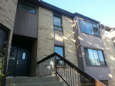 Studio entierement renove situe dans un quadruplex a Cartierville (Montreal), proche de l'hopital Sa...