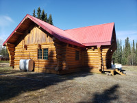 Beaver Creek, Yukon - Log Home