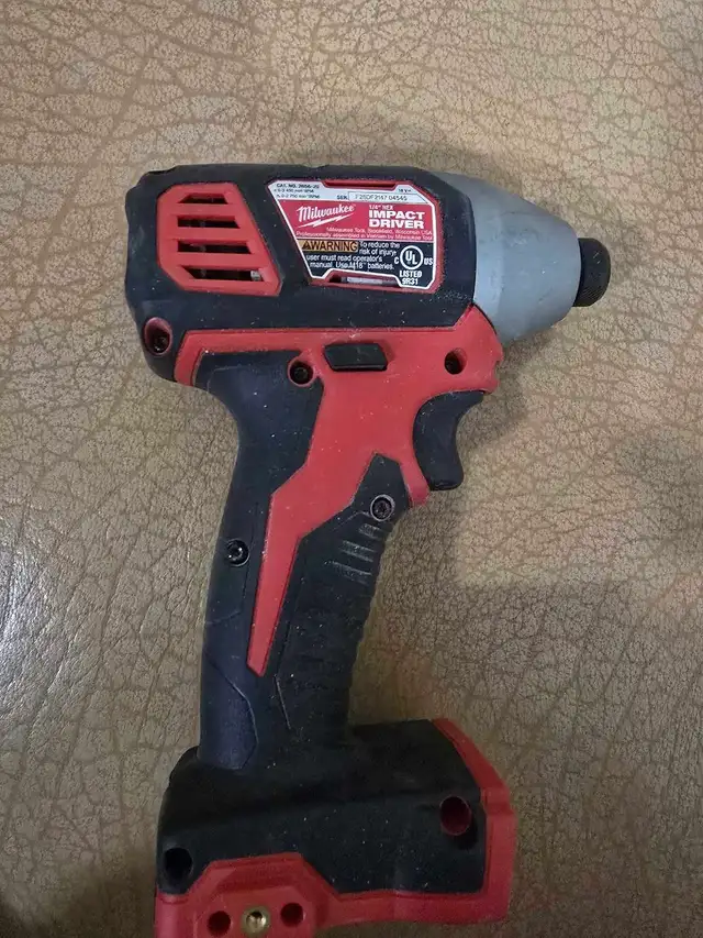 milwaukee 2656-20 M18 impact driver 50 in Power Tools in Markham / York Region - Image 2