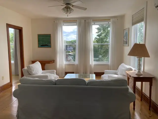 Bright, spacious apartment in the heart of Chester. in Short Term Rentals in Bridgewater - Image 2