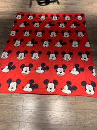 ** Mickey Mouse Twin/Double Comforter**