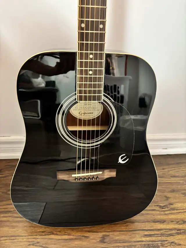 Epiphone Acoustic Guitar558827362950195201