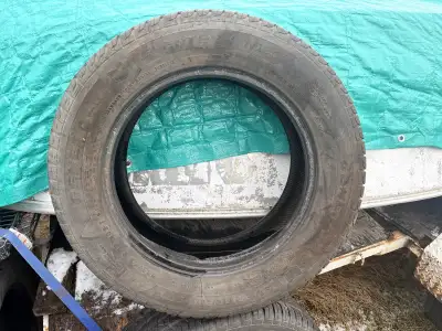 2 like new tires general evertrek rtx 100$ for the pair 4 used Goodyear assurance weather ready tire...