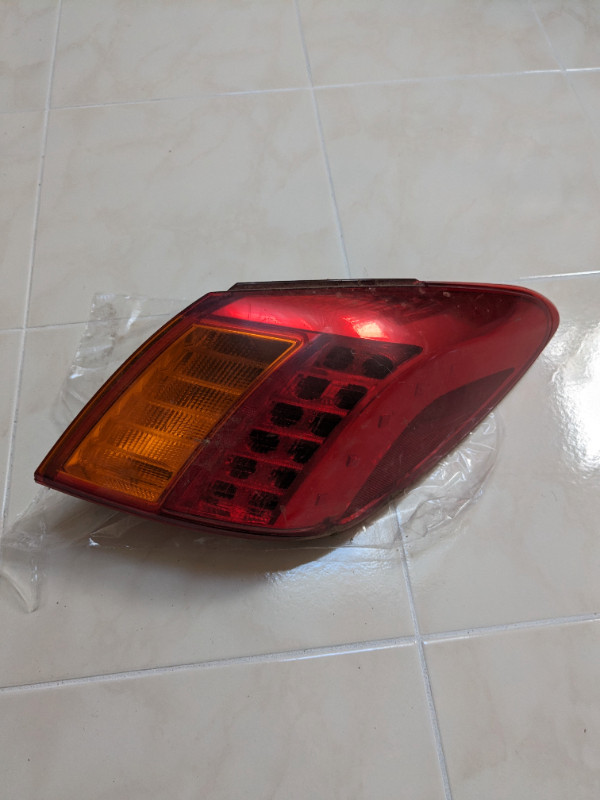 2009-2010 09 10 Nissan Murano Used OEM Tail Light Right Side in Auto Body Parts in City of Toronto