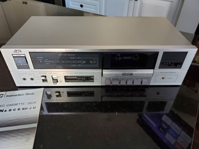 JVC KDV200 Stereo Tape Deck Looks Great, Sounds Great! Stereo