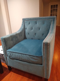 Light Blue Traditional Accent Chair