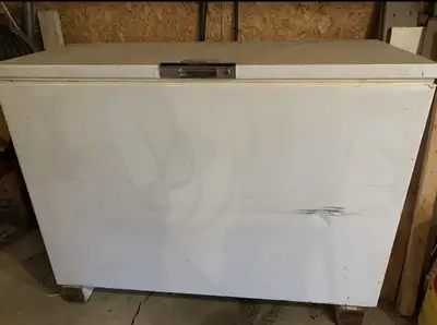 BEAUMARK deep freezer 50.5 x 21.5 x 35.25”, View more