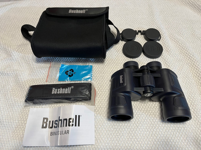 Bushnell H2O binoculars in Fishing, Camping & Outdoors in Prince Albert