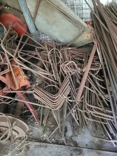 Text address n pictures. 587-779-9191 for fastest responce Free pick up Will pick up all metal appli...