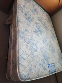 Double mattress  bed