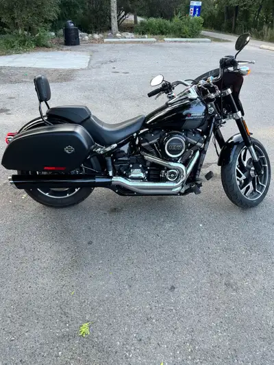 2021 Harley Davidson Sport Glide 10,000 Kms 107 Milwaukee-Eight (1750cc) Cruise Control LED Lights W...