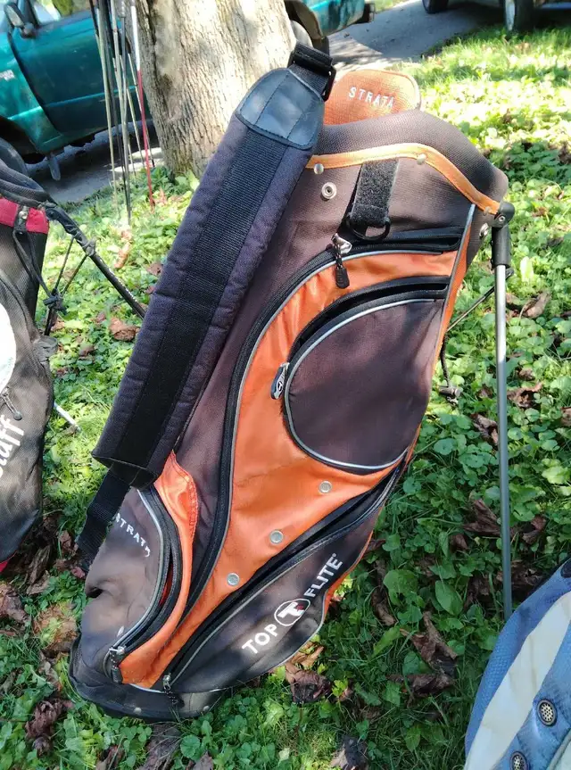 golf stand bags in Golf in Kingston - Image 4