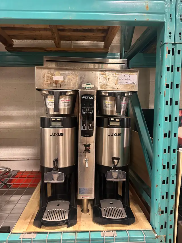 Commercial Restaurant Fetco Drip Coffee Maker CBS-2052e in Other in Calgary - Image 2