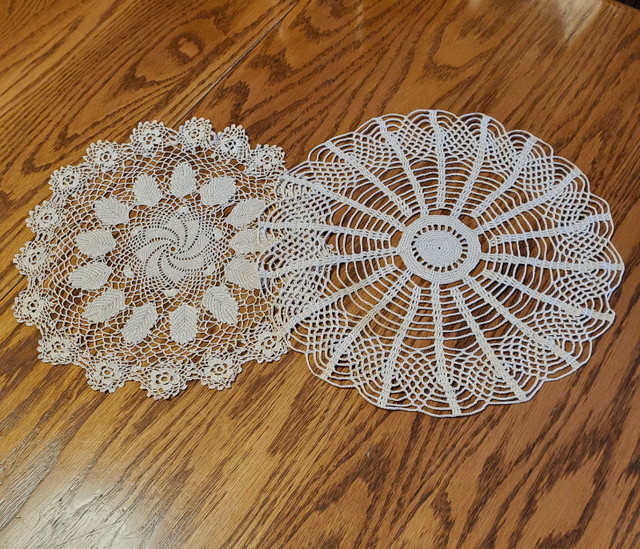 Vintage doilies in Home Décor & Accents in Calgary