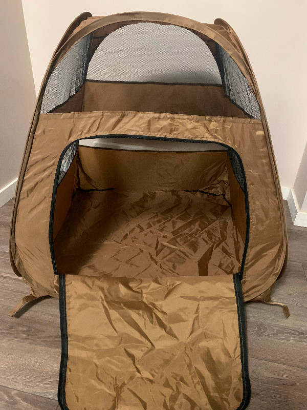 Brand New Foldable Pet Tent! in Accessories in Calgary - Image 4