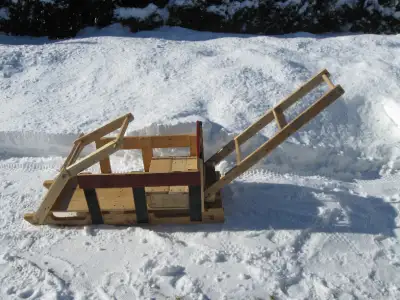 traineau a neige, View more