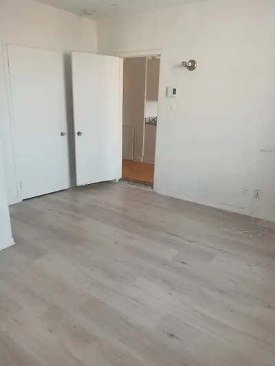 CALME & BEAU LOGEMENT À LOUER 2.5 ALL INCLUS APARTMENT FOR RENT