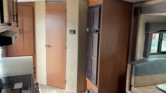 Outdoors RV 22 flq mountain series trailer in Travel Trailers & Campers in Penticton - Image 8