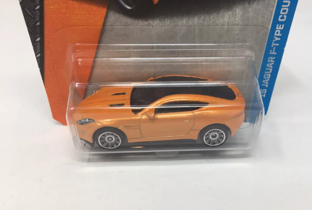 Matchbox 2016 MBX Adventure City '15 Jaguar F-Type Coupe Orange in Toys & Games in City of Toronto - Image 3