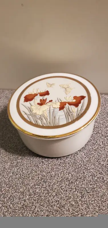 Trinket Box, Chokin Style Iris / Butterflies, Round, Vintage, View more