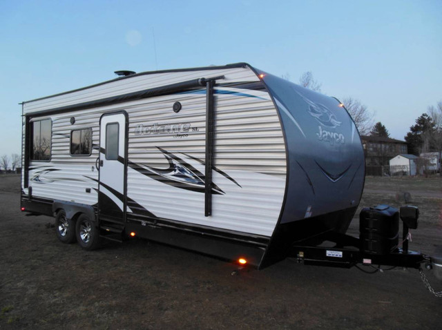 THE TOYBOX FOR RENT in Travel Trailers & Campers in Ottawa - Image 2