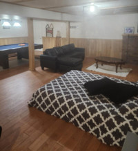 Large room in basement for rent all inclusive 