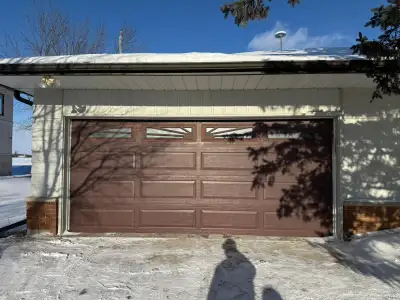 Near Winston Churchill Blvd and Mayfield Rd in Caledon. 20'x22'