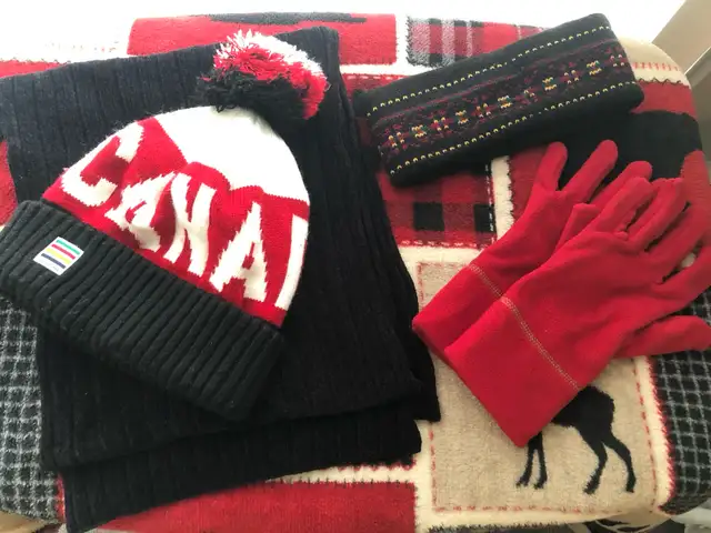 “LikeNew”HudBay Gear;Head Band; BlackPlushScarf; RedFleeceGloves in Women's - Tops & Outerwear in Red Deer - Image 3