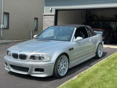 Superbe Bmw M3 E46 convertible. 165 000 kms Titan silver / interieur noir Toit en parfaite condition...