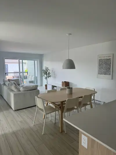 Grand 5 1/2 à louer GRANBY