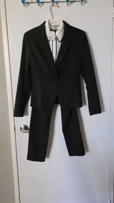 H&M Suit. Women's stuff, View more