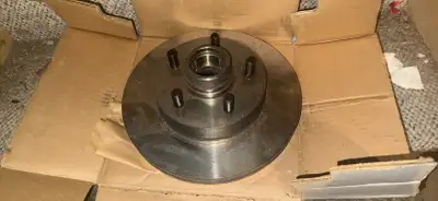 New Old Stock AIMCO 5570 Brake Disc Rotor – GM/Chevrolet C1500 $90 CAD OBO Brand new/unused AIMCO Br...