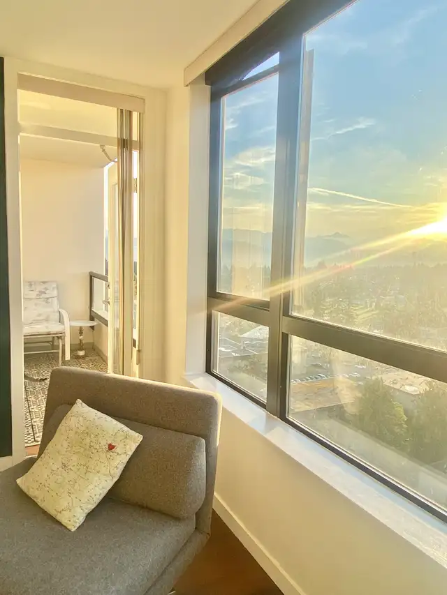 Home for the Holidays in British Columbia in Canada - Image 8