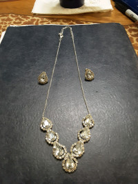 FASHION JEWELRY STERLING NECKLACE 22"INCHES LENGHT$25.