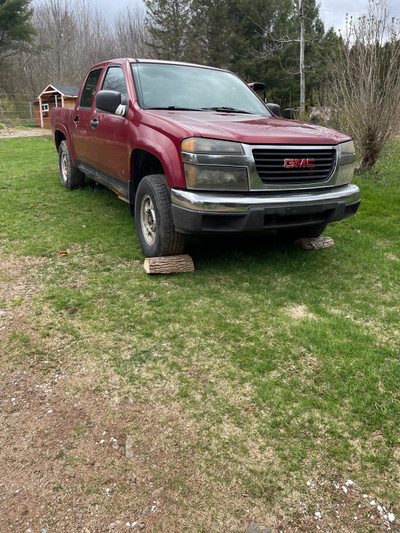 GMC Canyon 2006 for parts 