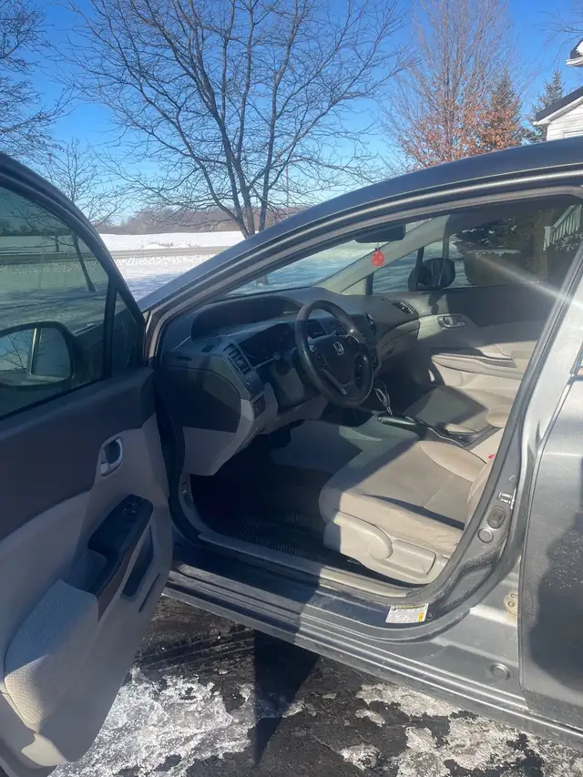 2012 Honda Civic  in Cars & Trucks in Sarnia - Image 6