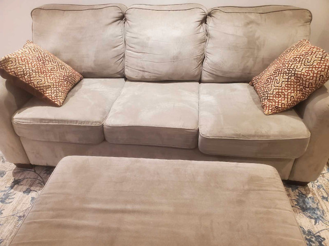 Sofa bed matching ottoman  in Couches & Futons in Mississauga / Peel Region - Image 3