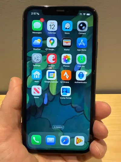 Apple iPhone 11, View more