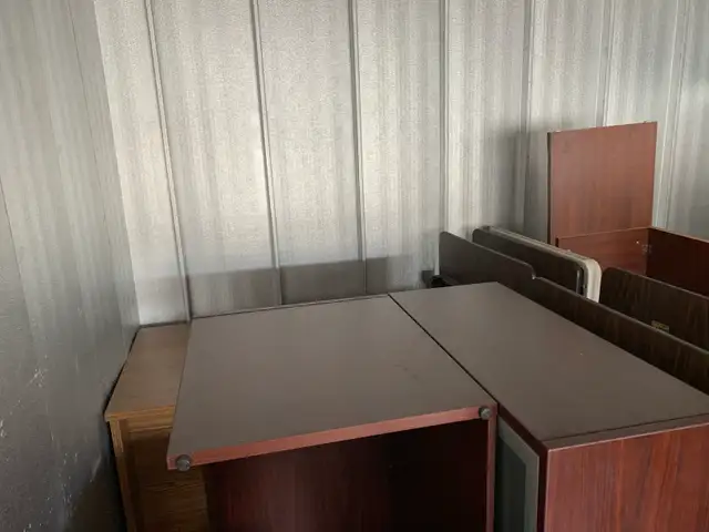 office desks - plenty! in Desks in Ottawa - Image 4