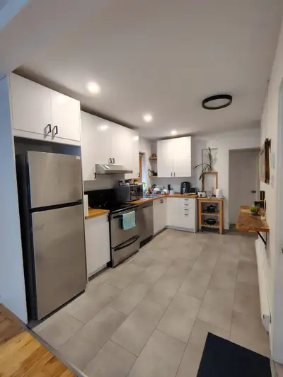 Lease Transfer – House / Apartment Available from September 1st | $1578/month | Near Frontenac Metro...