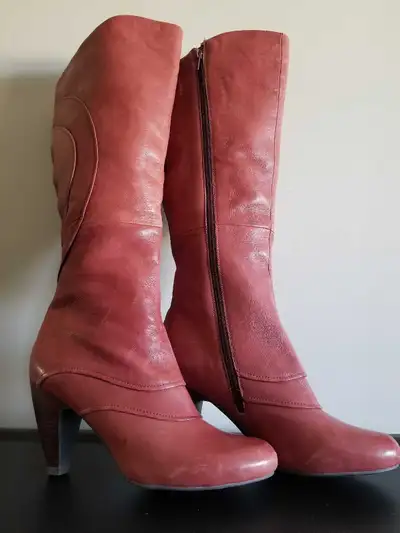 Women leather boots , View more