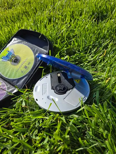 *unworking* Portable CD Player , View more