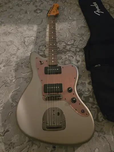 Fender Japan Hybrid 2 Jazzmaster FSR, View more